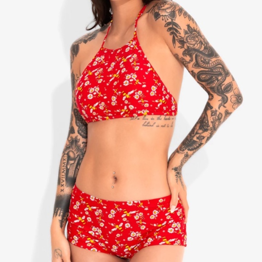 Daisy & Bumble Bee Halter Swim Bottoms Hot‎ Topic